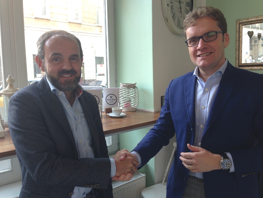 Netia zawarła nową umowę z siecią Play Netia wybiera operatora sieci Play