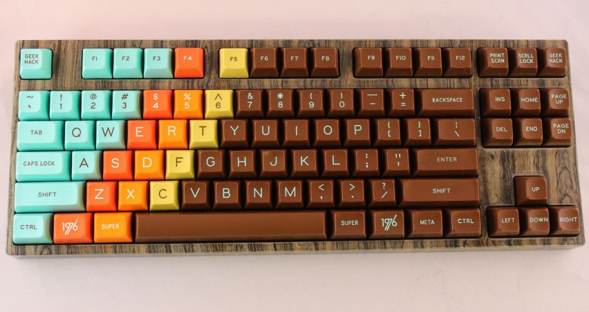 klawiatura CM Storm NovaTouch TKL - photo keychatter.com klawiatura CM Storm NovaTouch TKL - photo keychatter.com