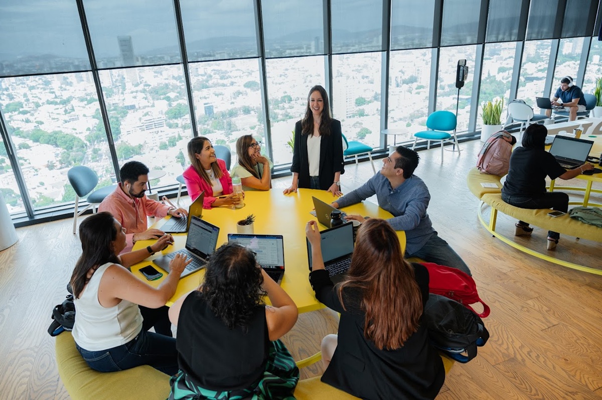 SoftServe rozpoczyna współpracę z Amazon Web Services SoftServe rozpoczyna współpracę z Amazon Web Services